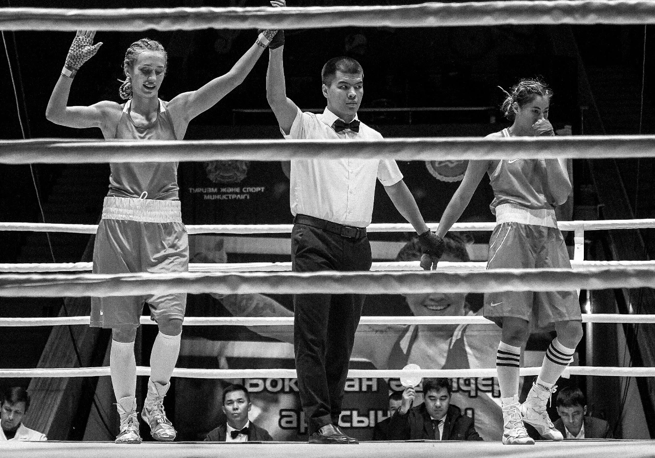 Занималась легкой атлетикой, не видела себя в боксе и дралась против лучшей подруги. Интервью главной сенсации женской сборной Казахстана по боксу