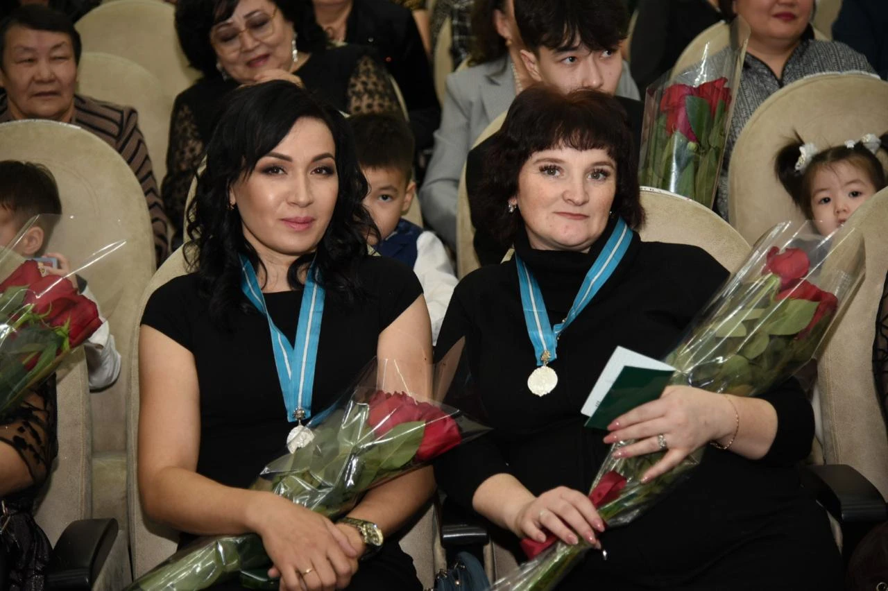 Чемпионка мира по рукопашному бою из Кокшетау рассказала, как воспитывает семерых детей