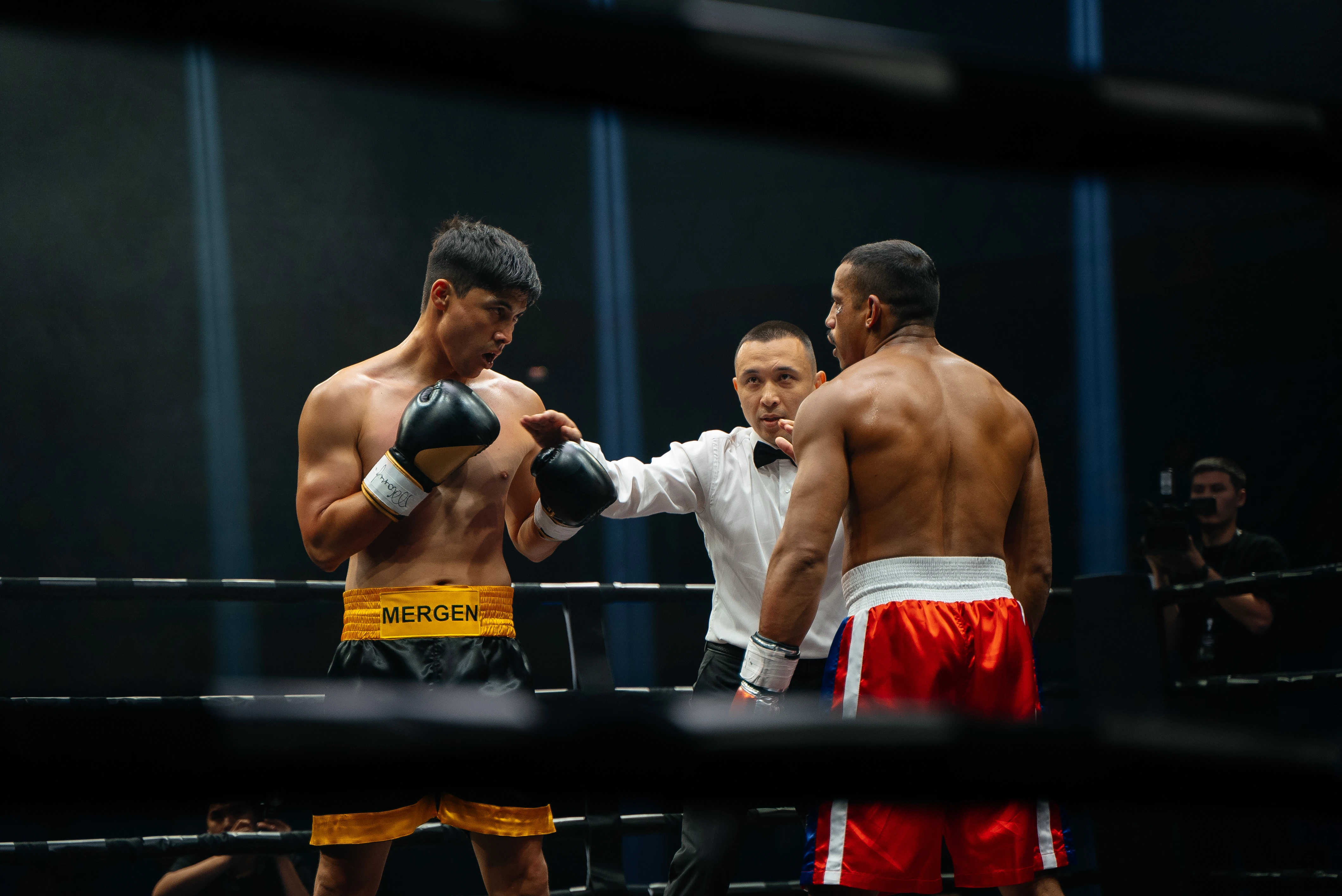 Қарағандыда қолғап киілген хикая: «Тренер Аға» телехикаясының түсірілімі басталды